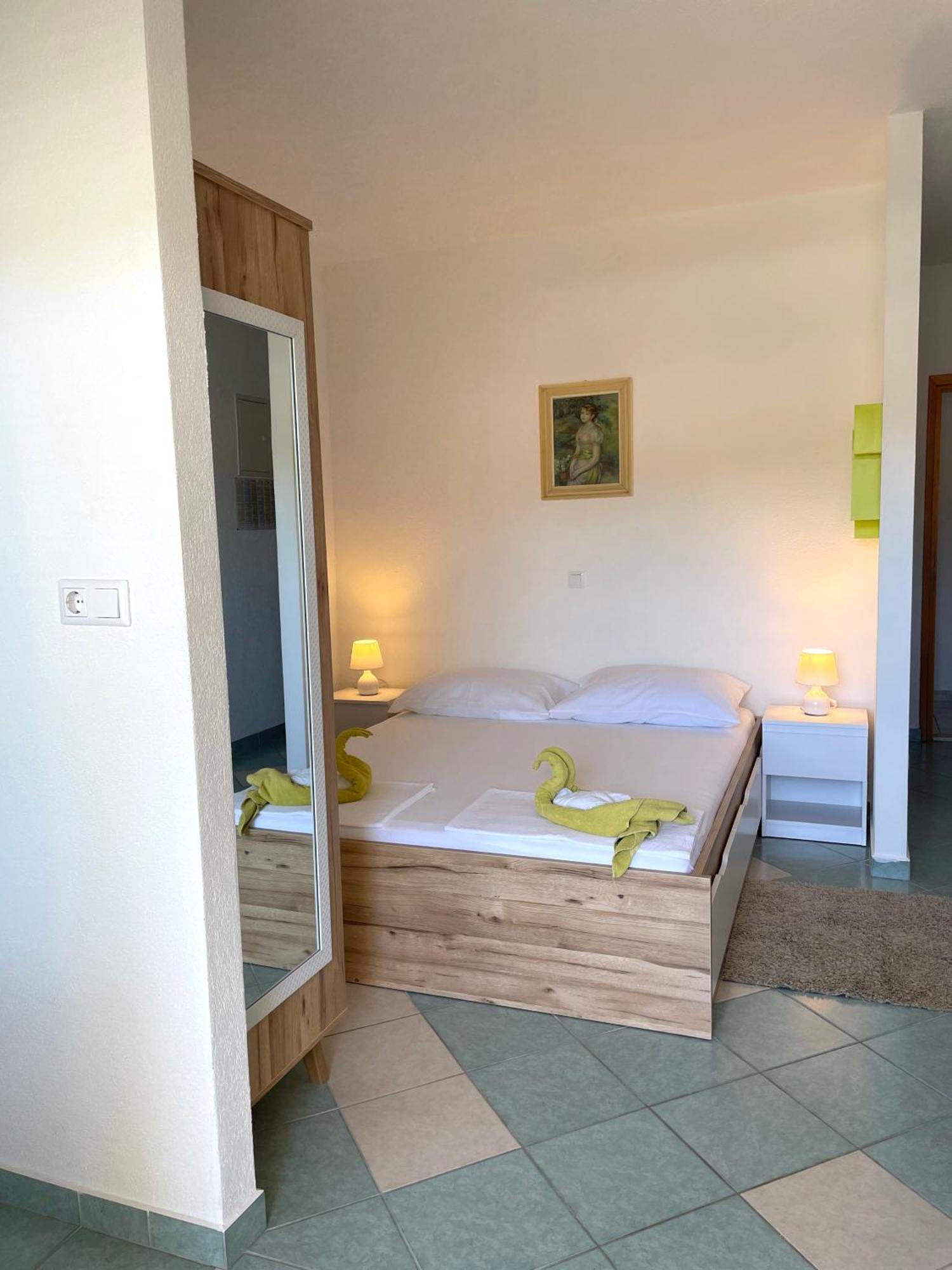 Apartments Molo Mare Hvar Town Chambre photo